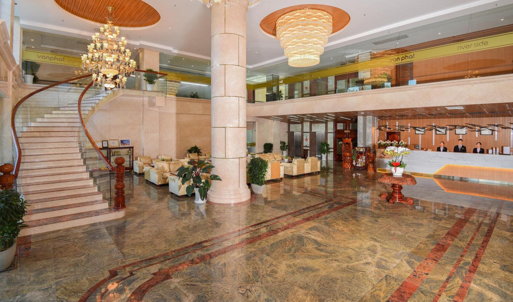 Van Phat Riverside Hotel Can Tho Εξωτερικό φωτογραφία