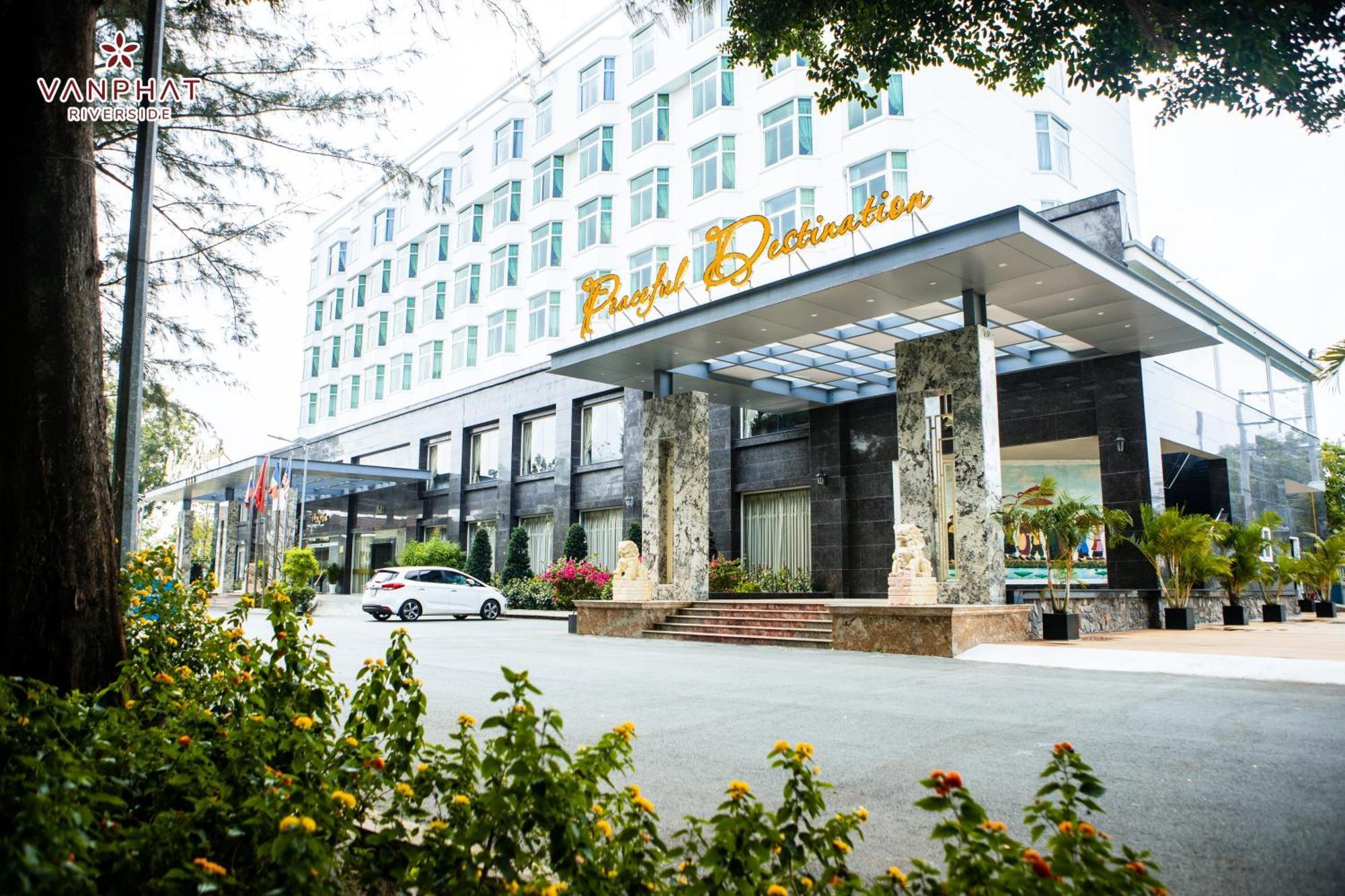 Van Phat Riverside Hotel Can Tho Εξωτερικό φωτογραφία
