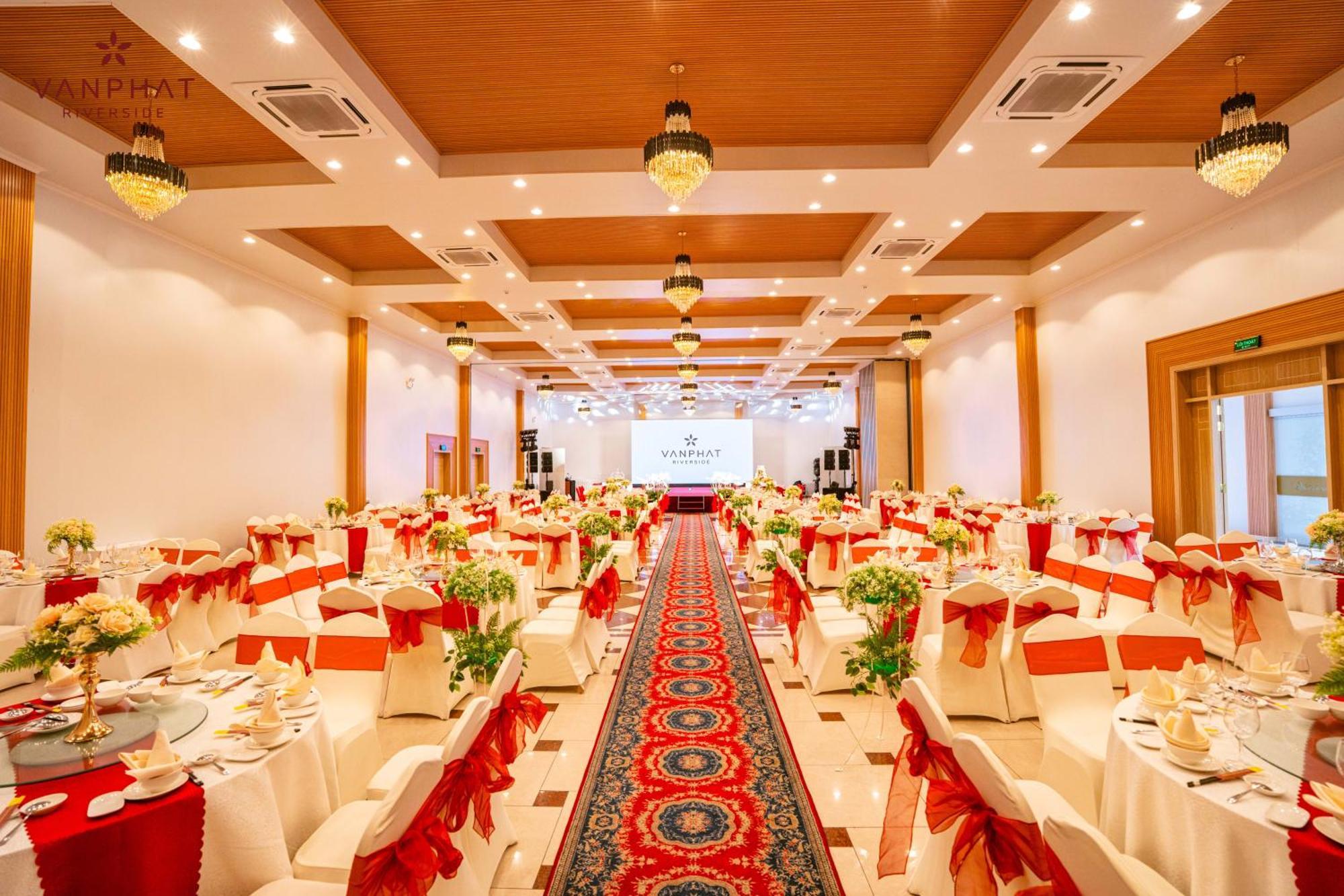 Van Phat Riverside Hotel Can Tho Εξωτερικό φωτογραφία